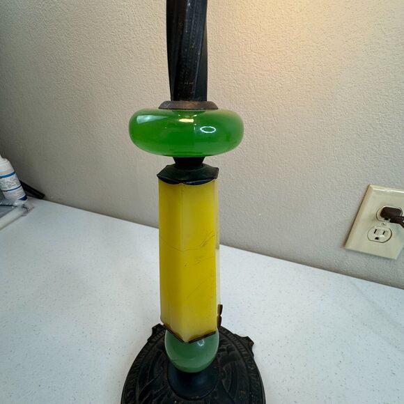 Vintage Bakelite Table Lamp Dreamcicle Art 2 Bulb Green/Yellow Jadeite - Picture 9 of 13